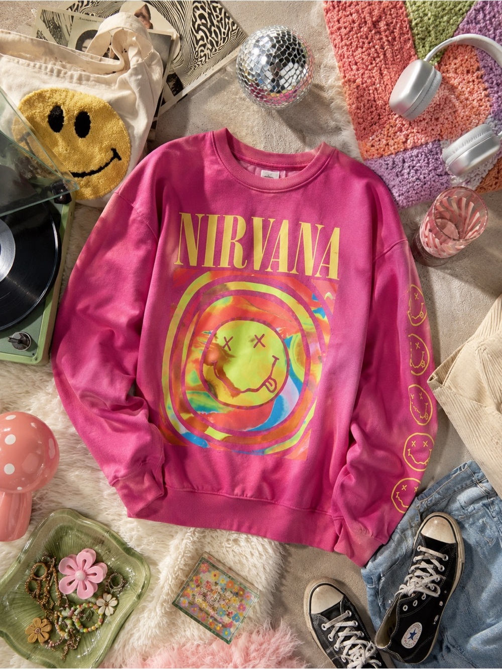 Urban Outfitters Nirvana Smiley Face Crewneck Oversized Sweatshirt S/M Pink 😀